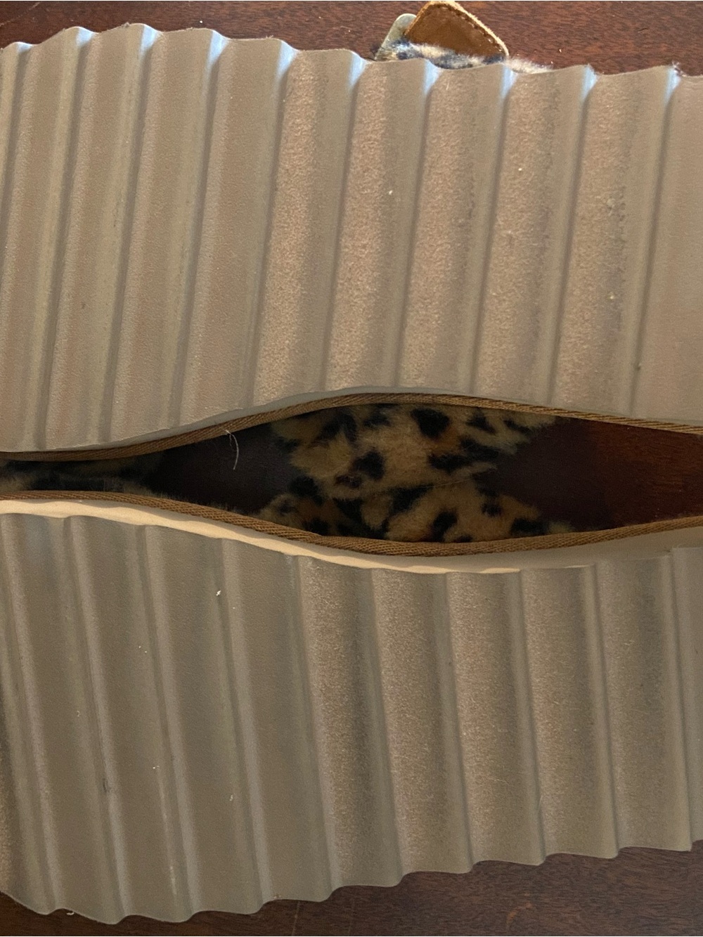 UGG Leopard Print faux fur Sandals - Tan, Black - Picture 3 of 3